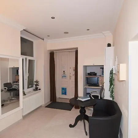K+T Boardinghouse Hotel Vienna Room photo