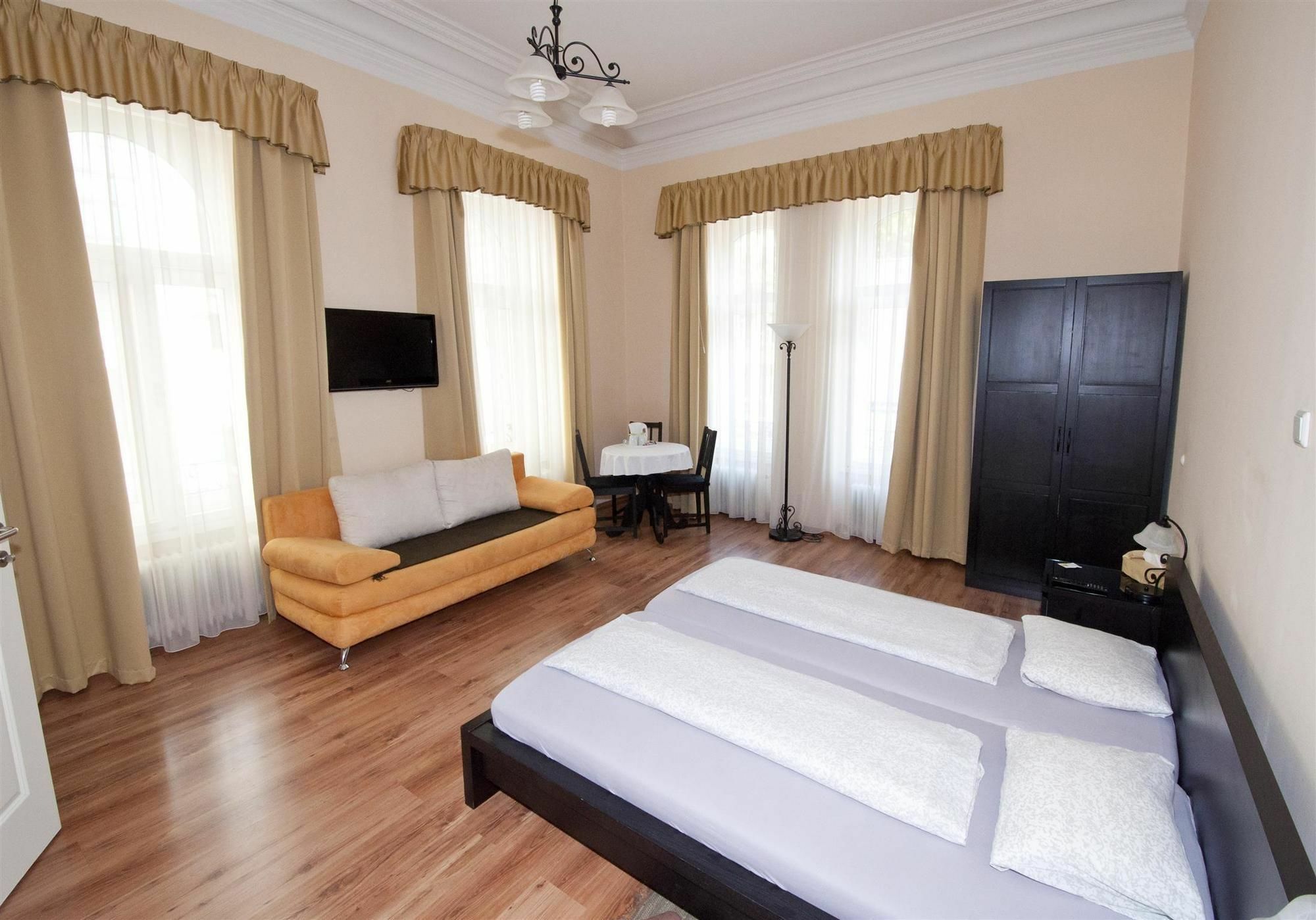 K+t Boardinghouse Gasthof 3*
